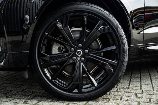 Volvo XC60 (2024) thumbnail 36