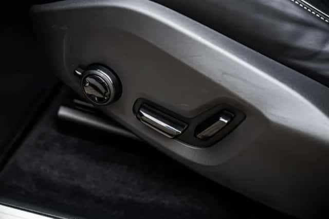 Volvo XC60 (2024) thumbnail 7