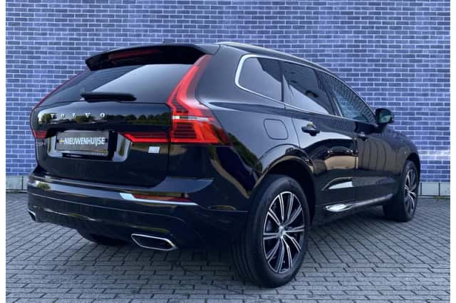 Volvo XC60 (2021) thumbnail 2