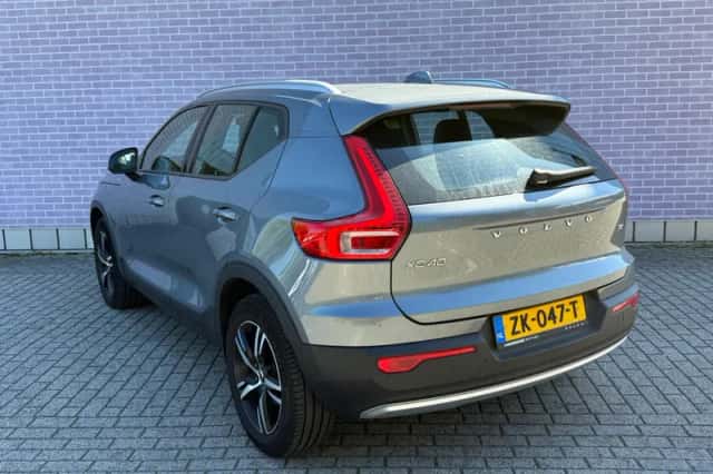 Volvo XC40 (2019) thumbnail 4