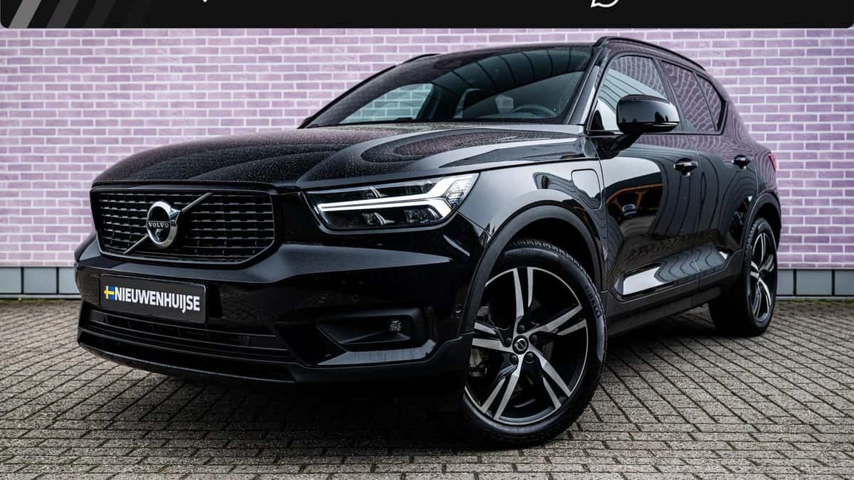 Volvo XC40 — foto 1