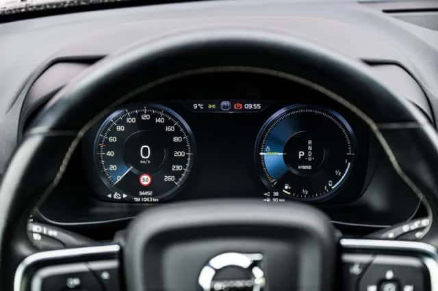 Volvo XC40 (2021) thumbnail 12
