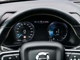 Volvo XC40 thumbnail 12
