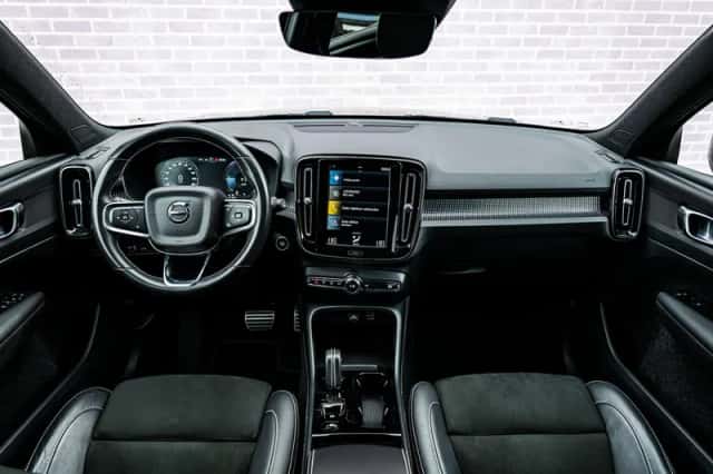 Volvo XC40 (2021) thumbnail 5