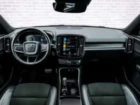 Volvo XC40 thumbnail 5