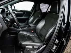 Volvo XC40 thumbnail 6