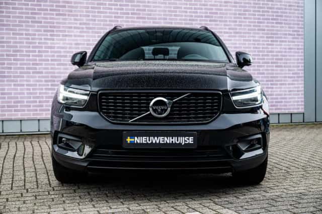Volvo XC40 (2021) thumbnail 8