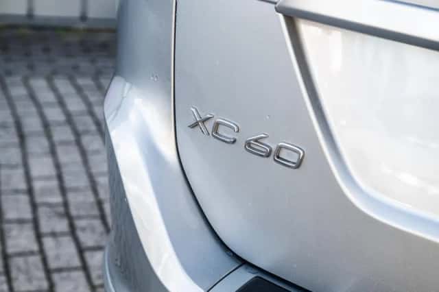 Volvo XC60 (2016) thumbnail 33