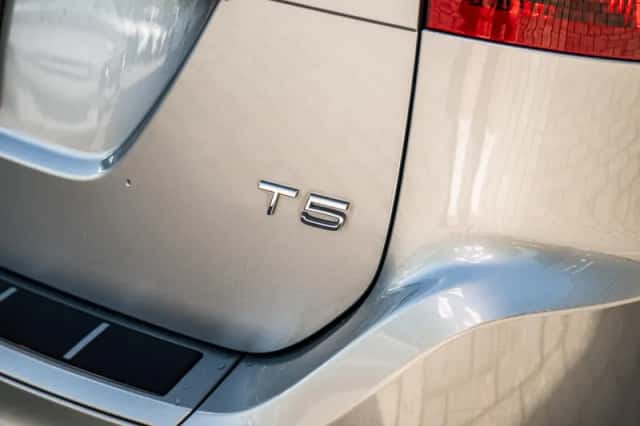 Volvo XC60 (2016) thumbnail 35