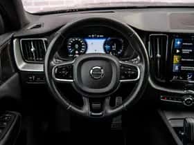 Volvo XC60 thumbnail 3