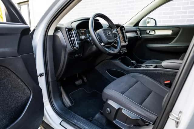 Volvo XC40 (2022) thumbnail 17
