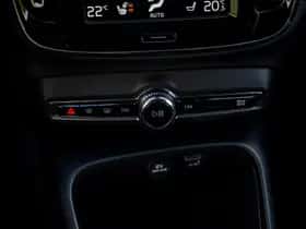 Volvo XC40 thumbnail 22
