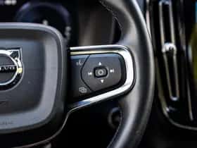 Volvo XC40 thumbnail 25