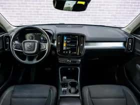 Volvo XC40 thumbnail 6