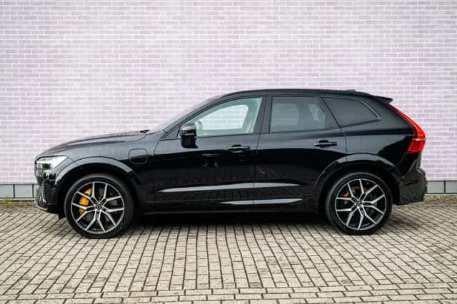 Volvo XC60 (2023) thumbnail 4