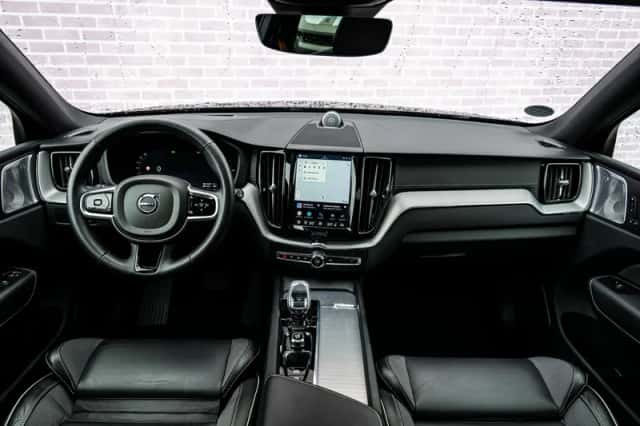 Volvo XC60 (2023) thumbnail 5