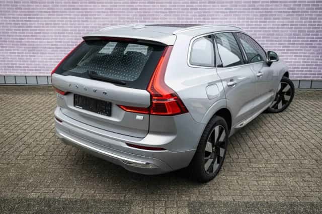 Volvo XC60 (2023) thumbnail 17