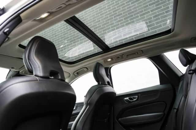 Volvo XC60 (2023) thumbnail 34