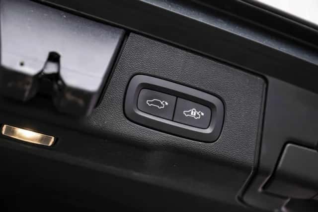 Volvo XC60 (2023) thumbnail 36
