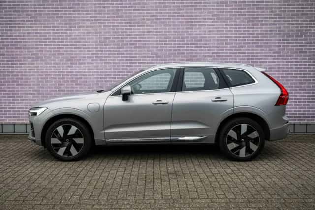 Volvo XC60 (2023) thumbnail 5