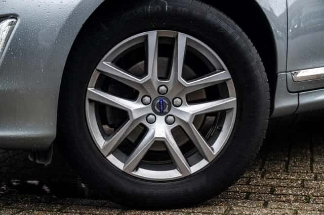 Volvo XC60 (2017) thumbnail 33
