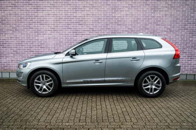Volvo XC60 (2017) thumbnail 5