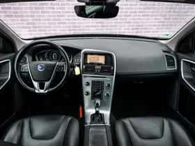 Volvo XC60 thumbnail 6