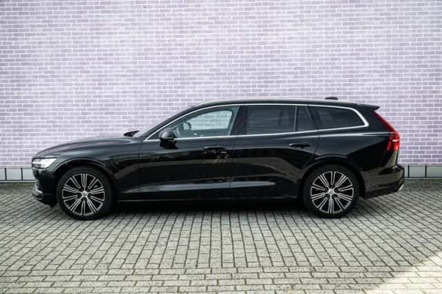 Volvo V60 (2019) thumbnail 4