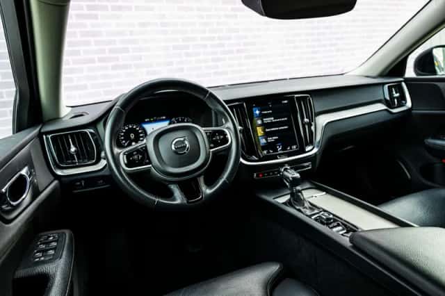 Volvo V60 (2019) thumbnail 10