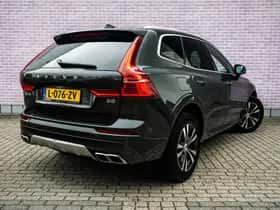 Volvo XC60 thumbnail 2