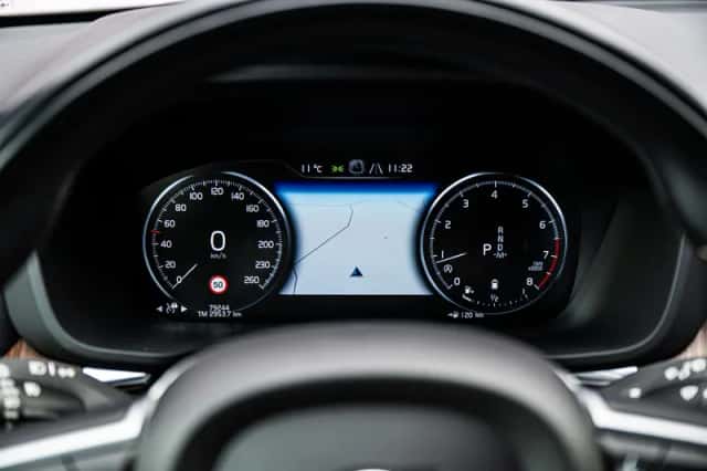 Volvo XC60 (2021) thumbnail 13