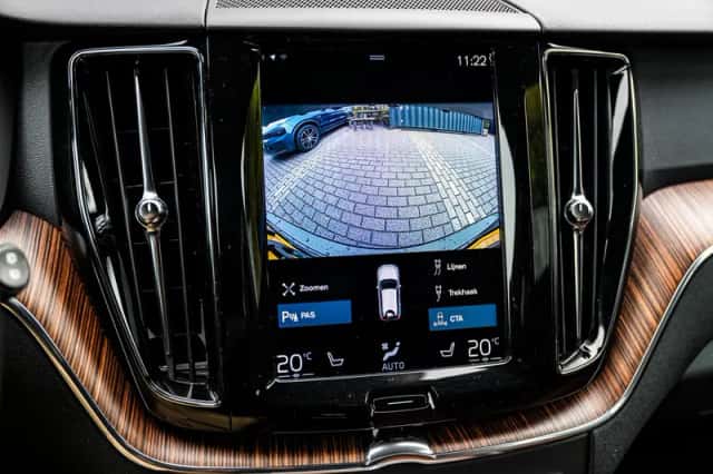 Volvo XC60 (2021) thumbnail 20