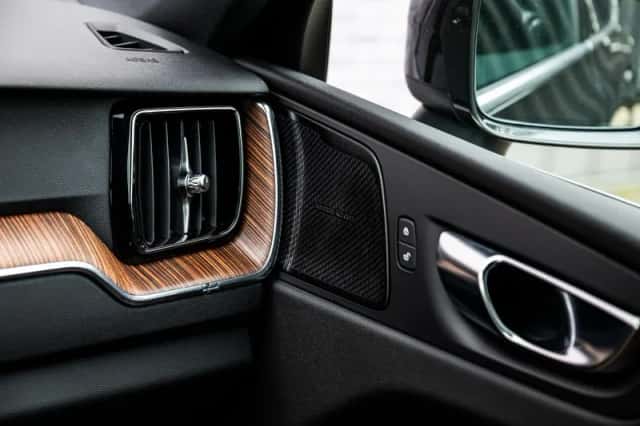 Volvo XC60 (2021) thumbnail 24