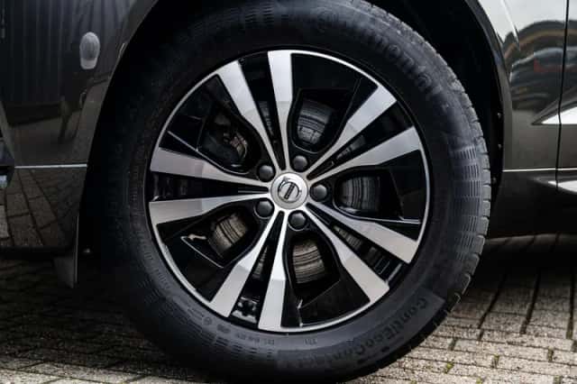 Volvo XC60 (2021) thumbnail 35