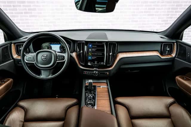 Volvo XC60 (2021) thumbnail 6