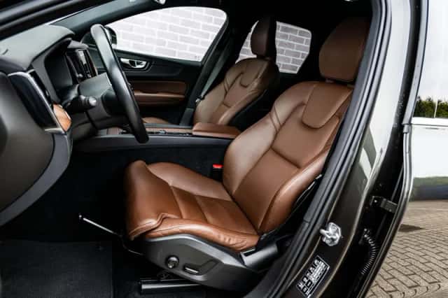 Volvo XC60 (2021) thumbnail 7