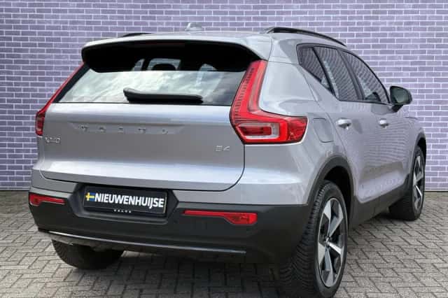 Volvo XC40 (2026) thumbnail 3