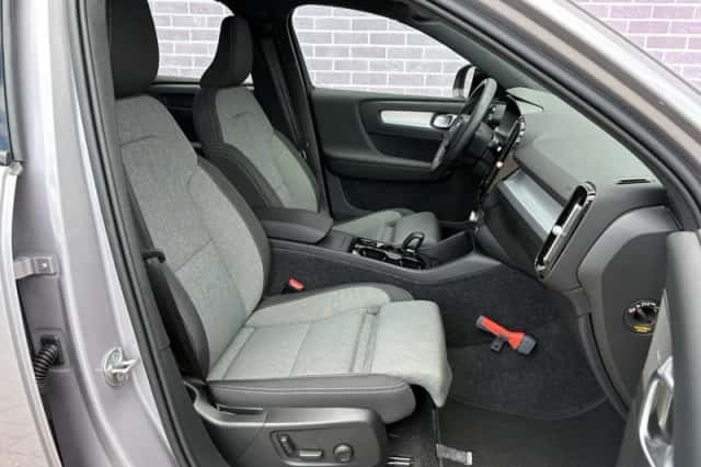 Volvo XC40 (2026) thumbnail 6