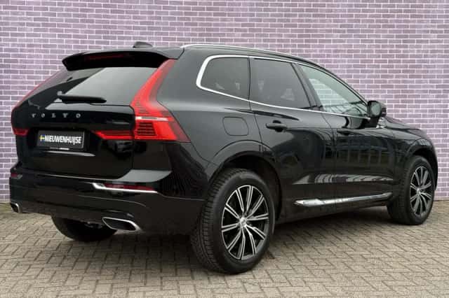 Volvo XC60 (2021) thumbnail 3