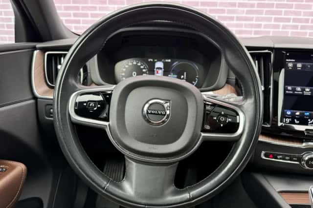 Volvo XC60 (2021) thumbnail 21