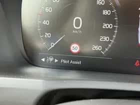 Volvo XC90 thumbnail 27