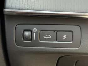 Volvo XC90 thumbnail 32