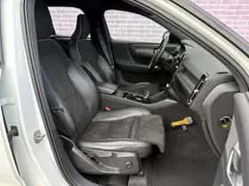 Volvo XC40 thumbnail 6