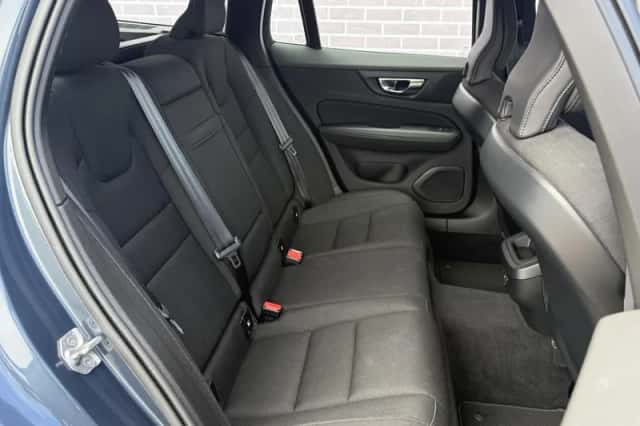 Volvo V60 (2020) thumbnail 6