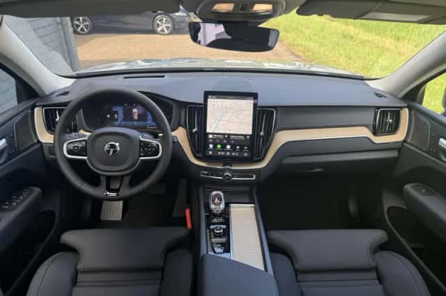 Volvo XC60 (2026) thumbnail 4