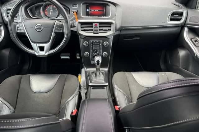 Volvo V40 (2018) thumbnail 4