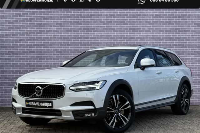 Volvo V90 (2018) thumbnail 1