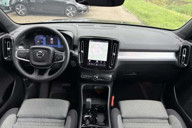 Volvo XC40 (2026) thumbnail 4