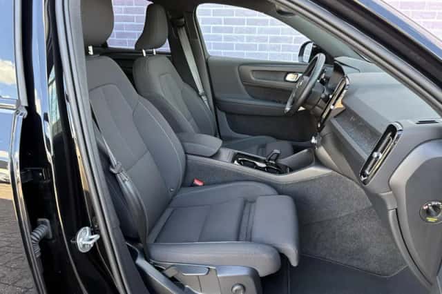Volvo XC40 (2024) thumbnail 6
