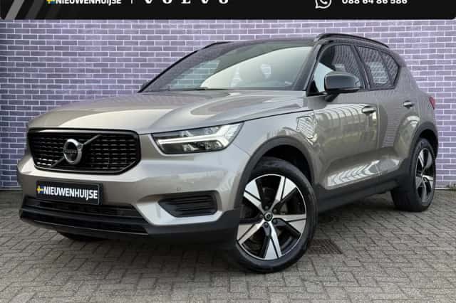 Volvo XC40 (2022) thumbnail 1